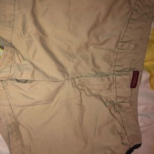 Size 12 khaki shorts. Barley worn. Didn’t fit.